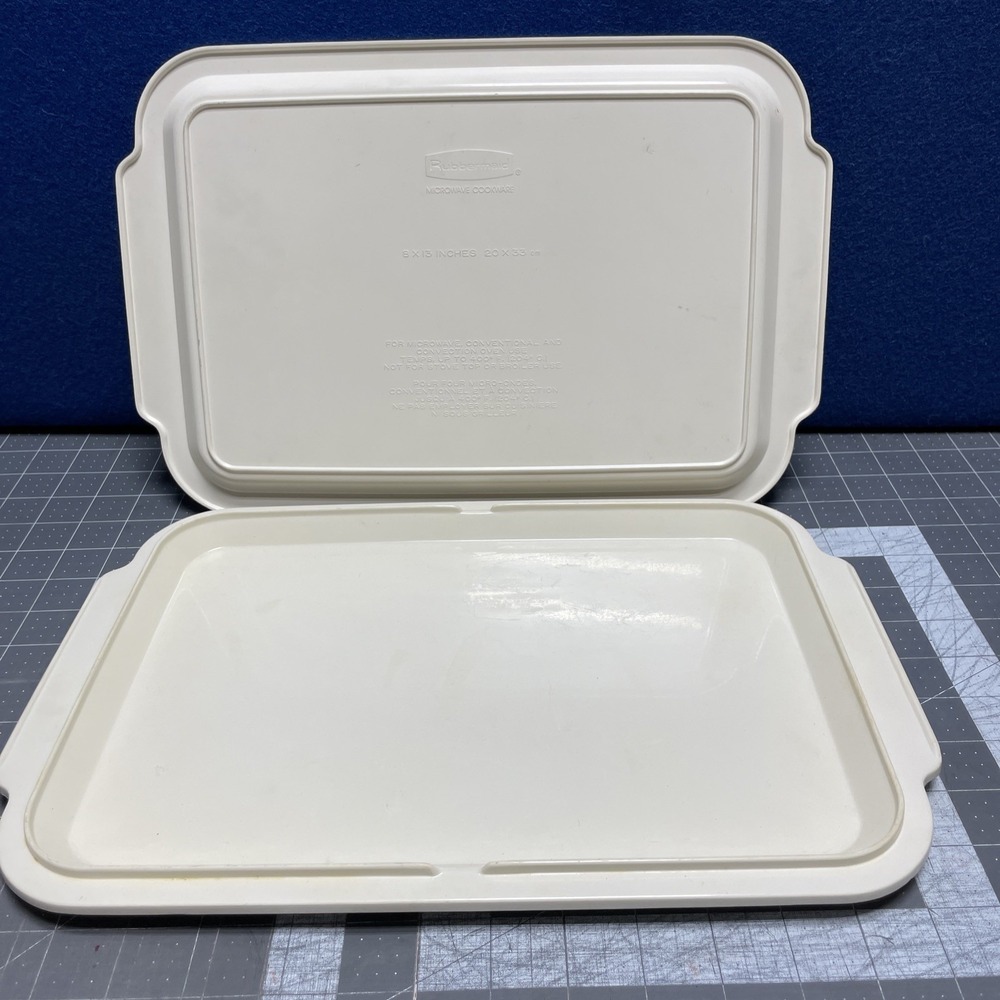2 Rubbermaid Microwave‎ 8 X 13 Pans Trays 5567